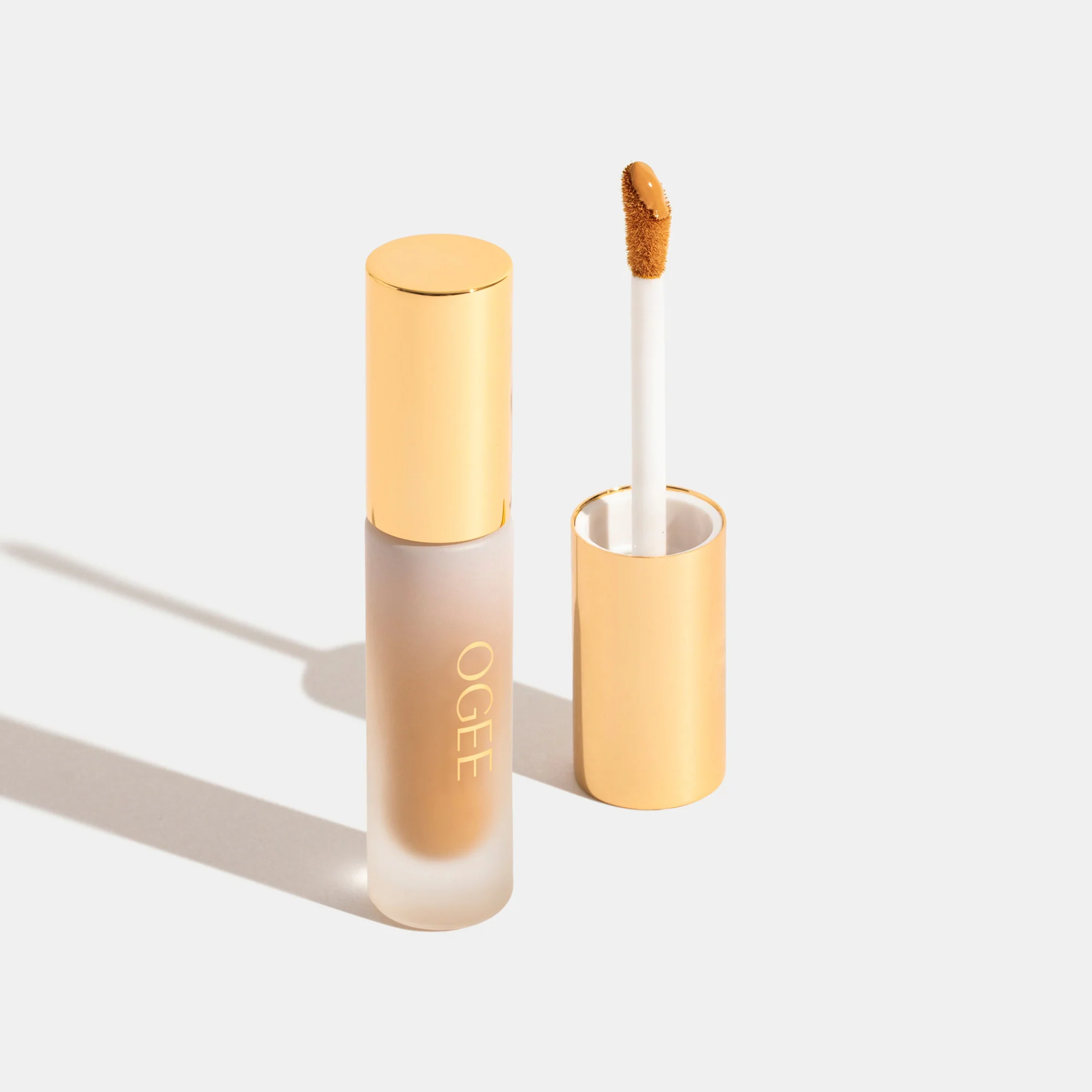 Complexion Perfecting Concealer - Image 196